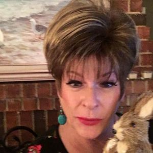 Meet your Posher, Mitzi